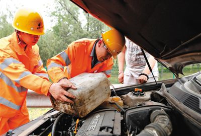 铁山港区剑阁道路救援